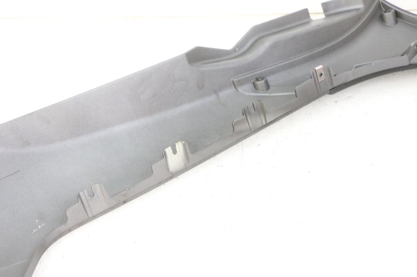 photo de SOTTOPEDANA SINISTRA PIAGGIO MP3 500 (2014 - 2017) - Dettaglio del componente