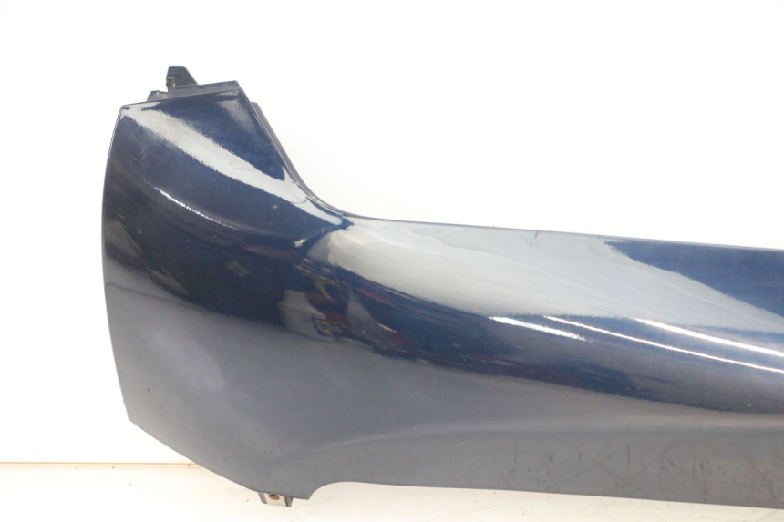 photo de SOTTOPEDANA SINISTRA PIAGGIO MP3 RL 250 (2006 - 2010) - Caratteristiche distintive