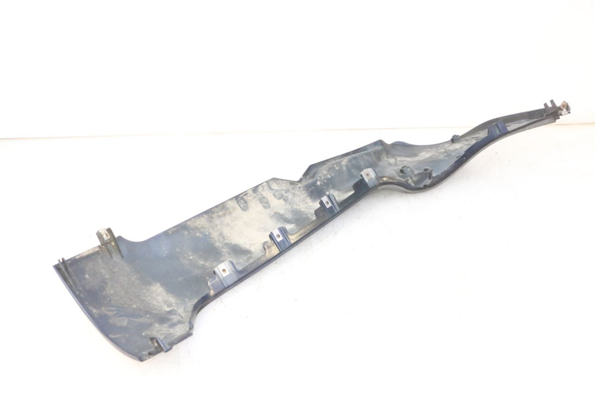 photo de SOTTOPEDANA SINISTRA PIAGGIO MP3 RL 250 (2006 - 2010) - Primo piano tecnico