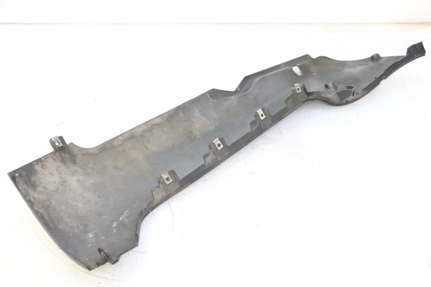 photo de SOTTOPEDANA SINISTRA PIAGGIO MP3 RL 250 (2006 - 2010) - Dettagli dei punti di fissaggio