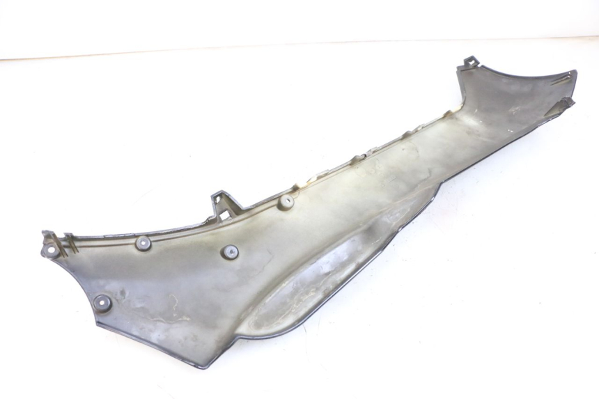 photo de BASSO DELLA SCATOLA SINISTRA PIAGGIO MP3 125 (2006 - 2014) - Primo piano tecnico