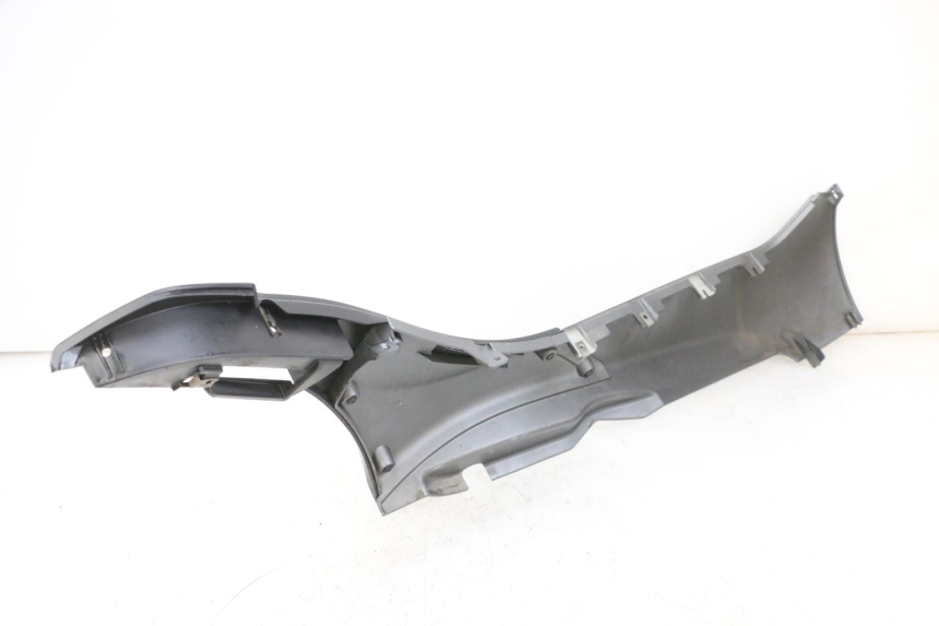 photo de SOTTOPEDANA SINISTRA PIAGGIO MP3 500 (2016 - 2018) - Dettaglio del componente