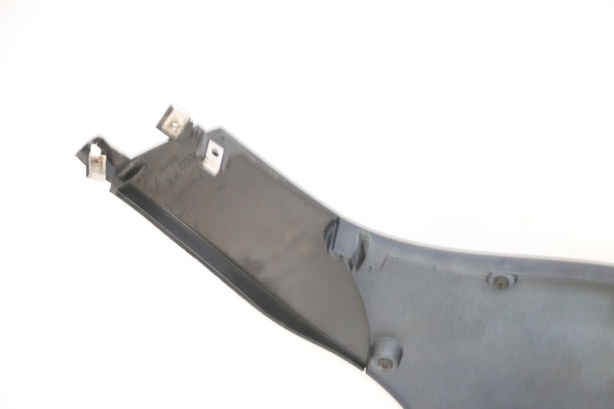 photo de SOTTOPEDANA SINISTRA PIAGGIO MP3 RL 250 (2006 - 2010) - Dettagli dei punti di fissaggio