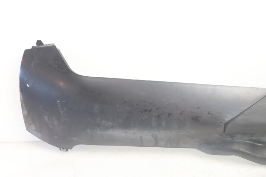 photo de SOTTOPEDANA SINISTRA PIAGGIO MP3 500 (2016 - 2018) - Dettaglio del componente