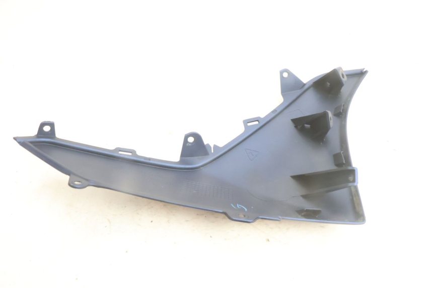photo de SOTTOPEDANA SINISTRA YAMAHA N-MAX NMAX 125 (2021 - 2024) - Dettagli dei punti di fissaggio
