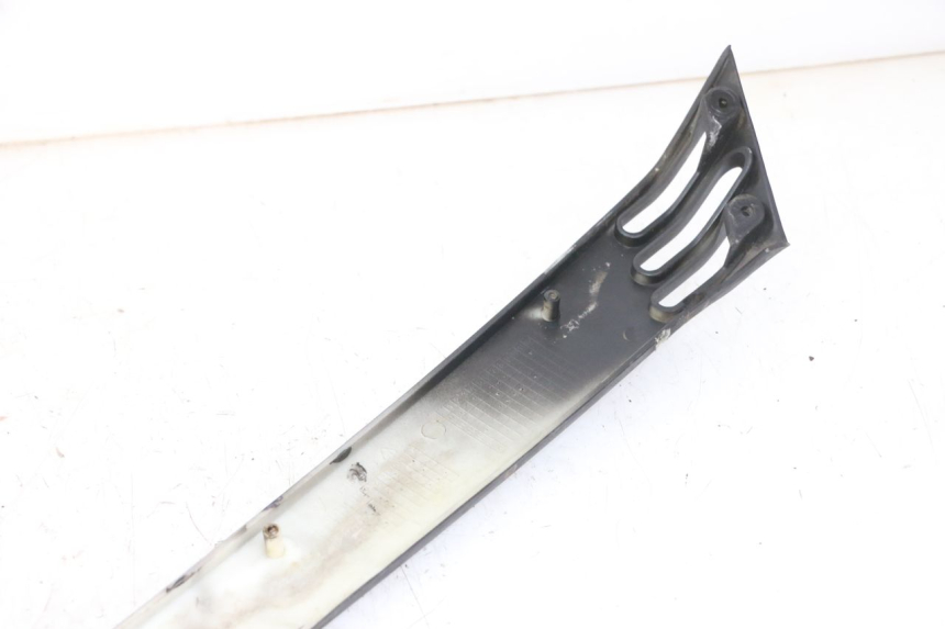 photo de SOTTOPEDANA SINISTRA JM MOTORS OLDIES GT 4T 50 (2018 - 2025) - Stato della superficie e materiale