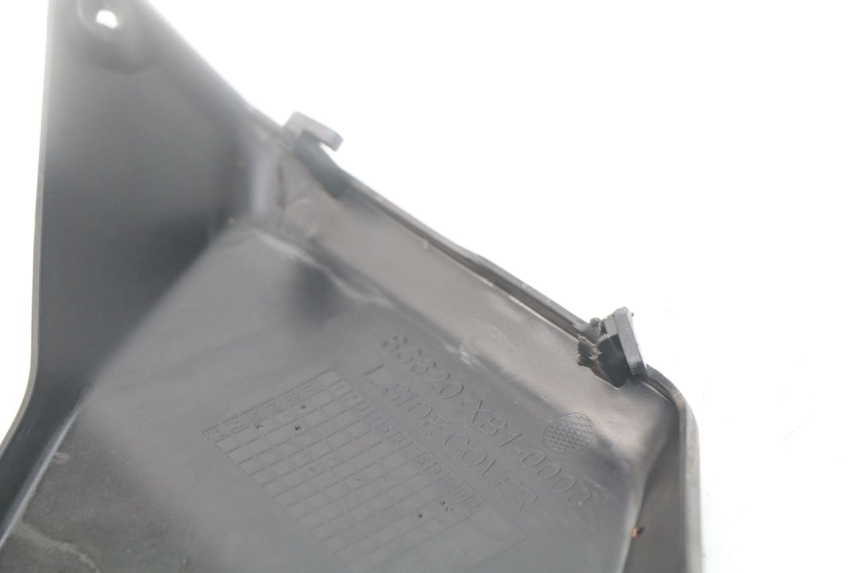 photo de BASSO DELLA SCATOLA SINISTRA SYM ORBIT III 3 4T 50 (2018 - 2021) - Dettaglio del componente