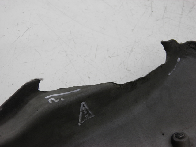 photo de Fiancata sinistra PIAGGIO MP3 RL 125 (2006 - 2014) - Stato della superficie e materiale