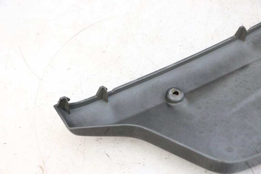 photo de SOTTOPEDANA SINISTRA DAELIM S1 125 (2007 - 2016) - Stato della superficie e materiale