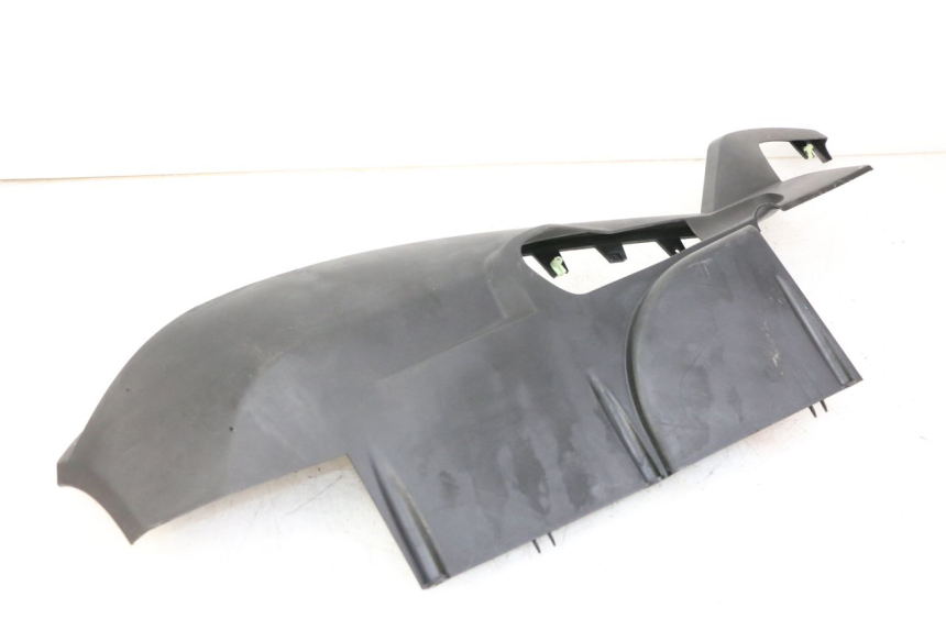 photo de SOTTOPEDANA SINISTRA PEUGEOT SATELIS COMPRESSOR K15 125 (2006 - 2009) - Dettagli dei punti di fissaggio