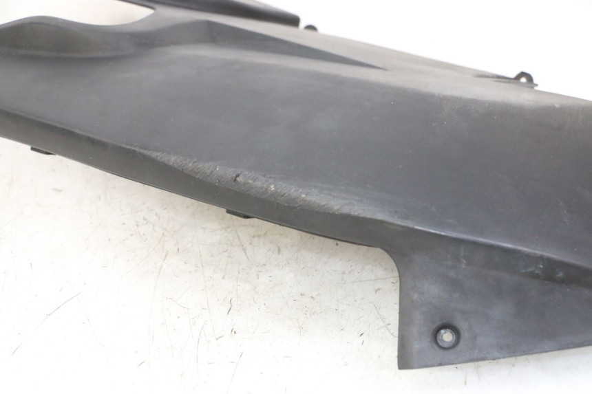 photo de SOTTOPEDANA SINISTRA PEUGEOT SATELIS COMPRESSOR K15 125 (2006 - 2009) - Ricambio usato controllato