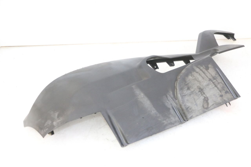 photo de SOTTOPEDANA SINISTRA PEUGEOT SATELIS COMPRESSOR K15 125 (2006 - 2009) - Zoom sui componenti