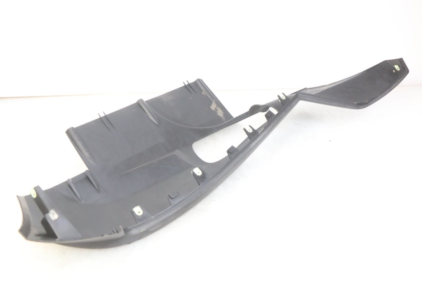 photo de BASSO DELLA SCATOLA SINISTRA PEUGEOT SATELIS 125 (2006 - 2009) - Altra angolazione