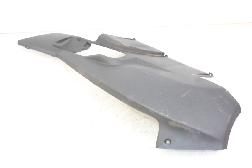 photo de SOTTOPEDANA SINISTRA PEUGEOT SATELIS 125 (2013 - 2018) - Primo piano tecnico