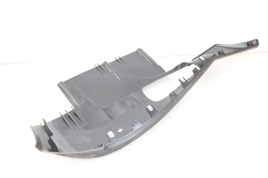 photo de SOTTOPEDANA SINISTRA PEUGEOT SATELIS 125 (2013 - 2018) - Marcature e riferimenti originali