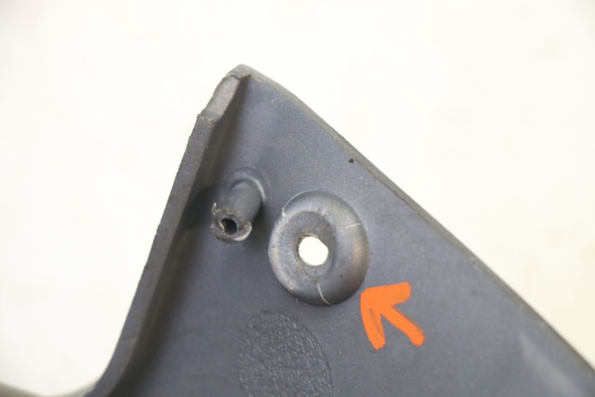 photo de SOTTOPEDANA SINISTRA PEUGEOT SATELIS 250 (2006 - 2012) - Ricambio usato controllato