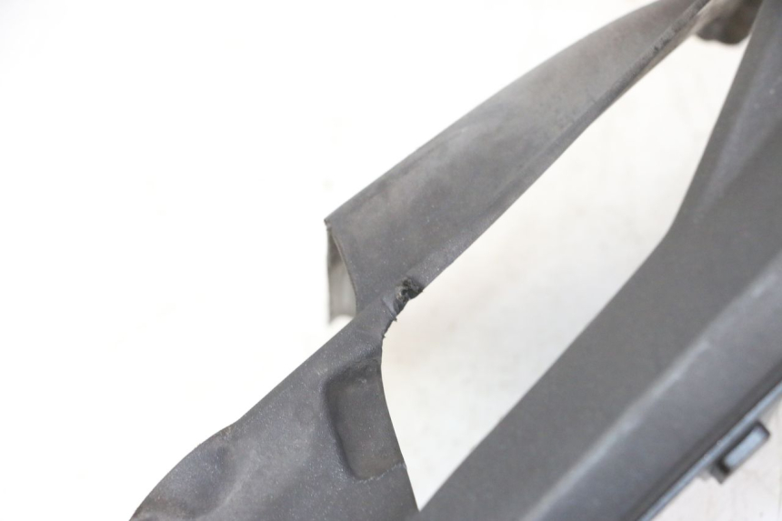 photo de SOTTOPEDANA SINISTRA PEUGEOT SATELIS 125 (2013 - 2018) - Zoom sullo stato d'uso