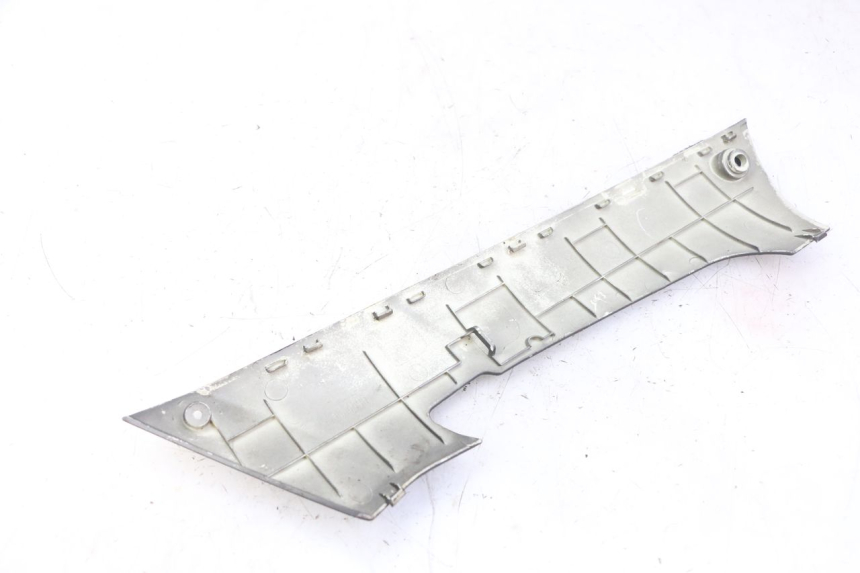 photo de SOTTOPEDANA SINISTRA PEUGEOT STREETZONE I NAKED 2T 50 (2018 - 2020) - Zoom sullo stato d'uso