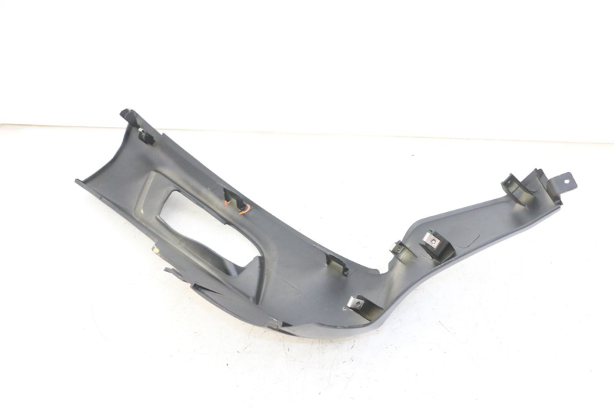 photo de BASSO DELLA SCATOLA SINISTRA APRILIA SXR 50 (2021 - 2023) - Primo piano tecnico