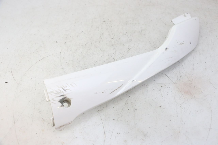 photo de SOTTOPEDANA SINISTRA PEUGEOT TWEET PRO CARGO 50 (2018 - 2022) - Zoom sullo stato d'uso