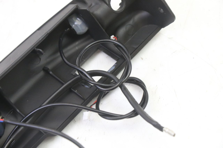 photo de PARTE INFERIORE SINISTRA DEL TELAIO DUALTRON VICTOR LIMITED 1 - Primo piano ad alta risoluzione