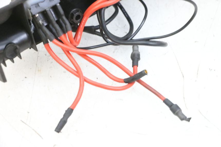 photo de PARTE INFERIORE SINISTRA DEL TELAIO DUALTRON VICTOR LIMITED 1 - Dettagli dei punti di fissaggio