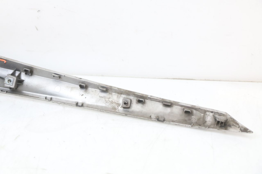 photo de BASSO DELLA SCATOLA SINISTRA YAMAHA XMAX X-MAX ABS 125 (2017 - 2020) - Ricambio usato controllato