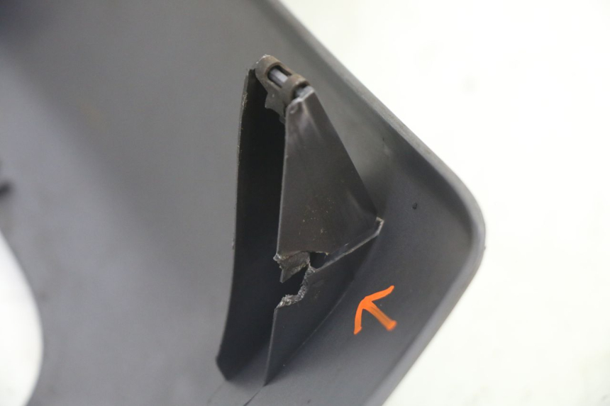 photo de BASSO DELLA SCATOLA SINISTRA YAMAHA XMAX X-MAX 125 (2006 - 2009) - Ricambio usato controllato