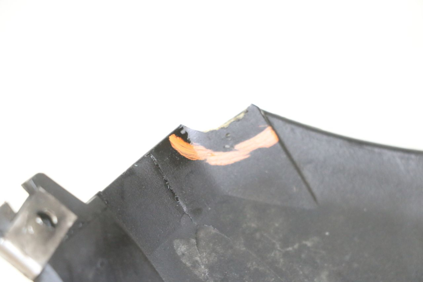 photo de BASSO DELLA SCATOLA SINISTRA PIAGGIO XEVO - X EVO 125 (2007 - 2017) - Zoom sullo stato d'uso