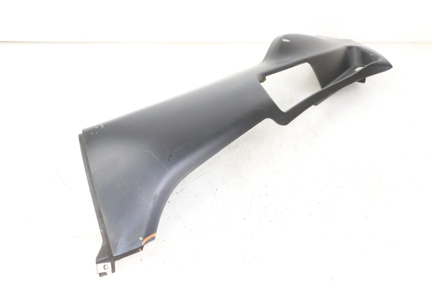 photo de BASSO DELLA SCATOLA SINISTRA PIAGGIO XEVO - X EVO 125 (2007 - 2017) - Stato della superficie e materiale