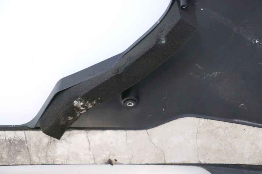 photo de SOTTOPEDANA SINISTRA YAMAHA YZF R6 600 (2008 - 2009) - Marcature e riferimenti originali