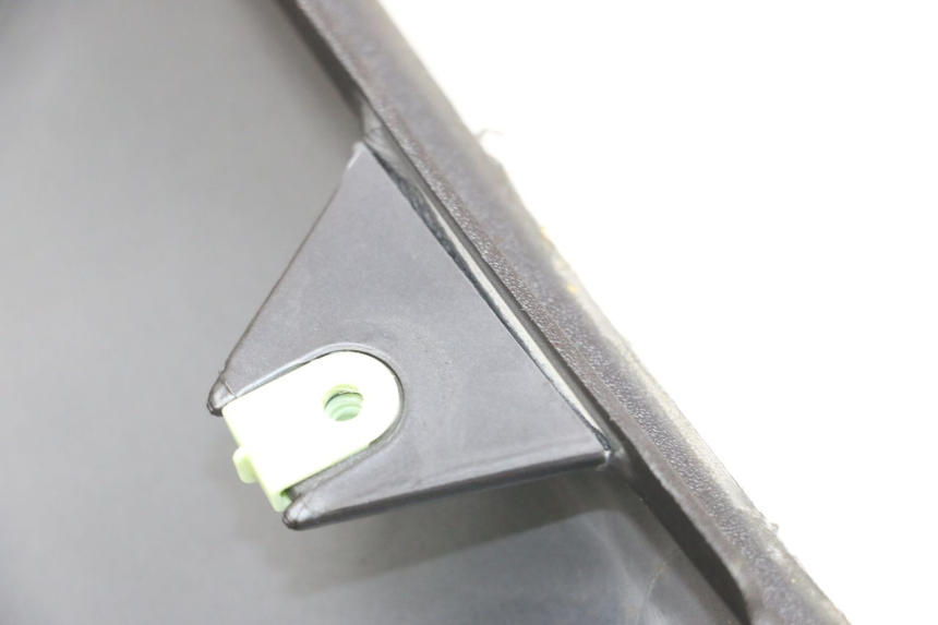 photo de Fondo cassa PEUGEOT GEOPOLIS RS 125 (2007 - 2009) - Zoom sullo stato d'uso