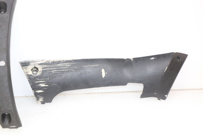 photo de FONDO CASSA PEUGEOT KISBEE 2T 50 (2010 - 2017) - Dettagli dei punti di fissaggio