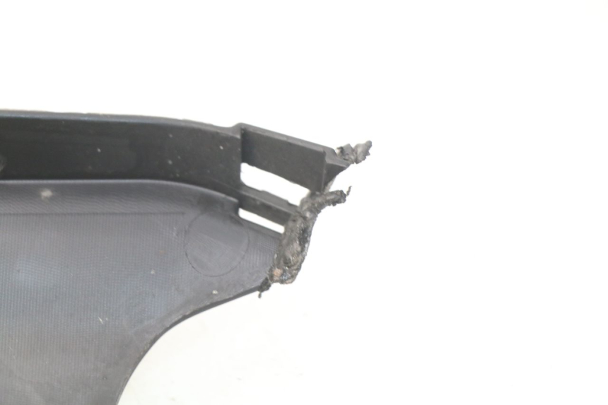 photo de FIANCHETTI INFERIORE PEUGEOT KISBEE 4T 50 (2018 - 2022) - Dettaglio del componente