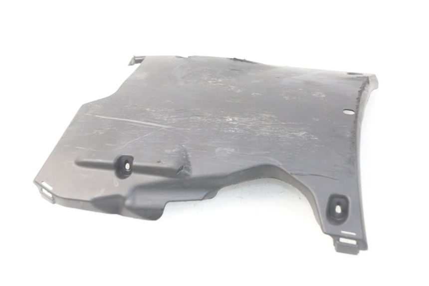 photo de FIANCHETTI INFERIORE PEUGEOT KISBEE 4T 50 (2018 - 2022) - Primo piano tecnico