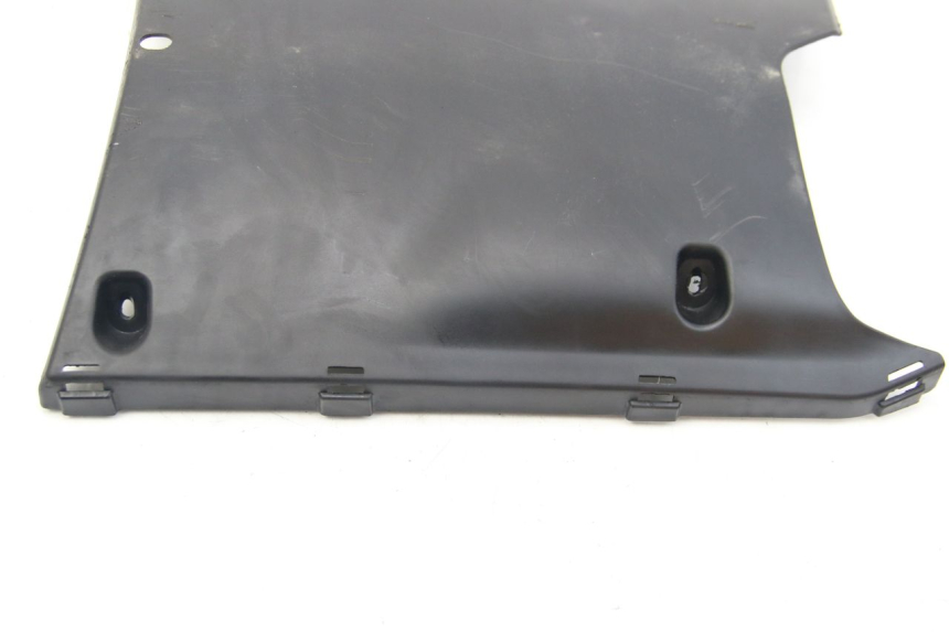 photo de FIANCHETTI INFERIORE PEUGEOT KISBEE 4T 50 (2018 - 2022) - Altra angolazione