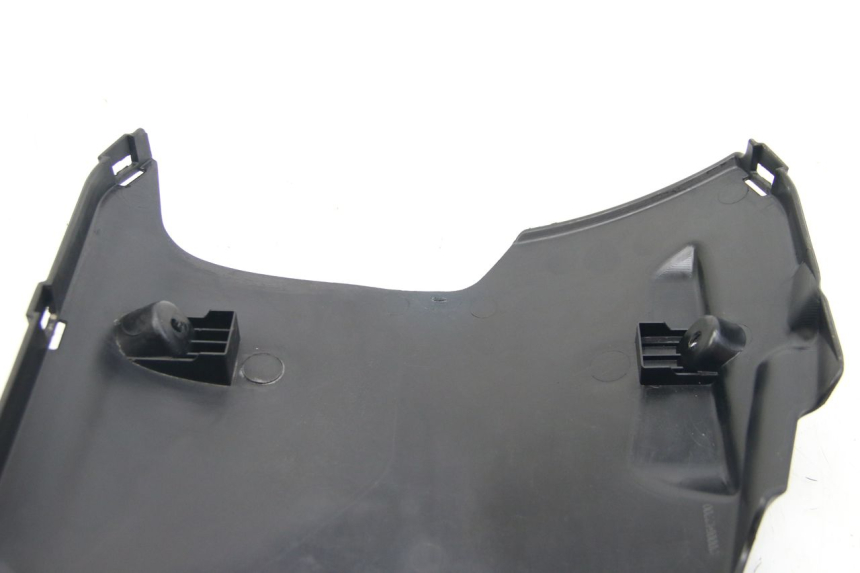 photo de FIANCHETTI INFERIORE PEUGEOT KISBEE 4T 50 (2018 - 2022) - Dettagli dei punti di fissaggio