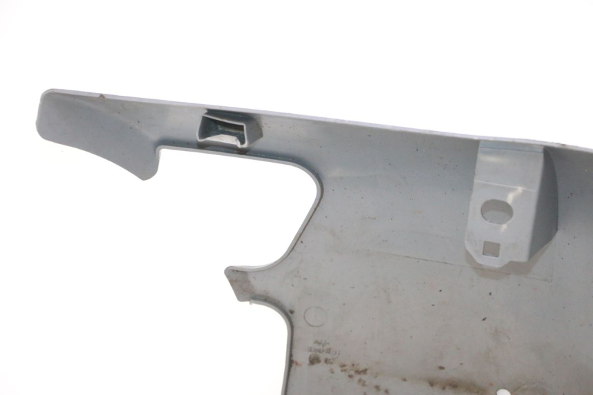 photo de SOTTOPEDANA PEUGEOT LUDIX ONE 14P 50 (2004 - 2013) - Stato della superficie e materiale