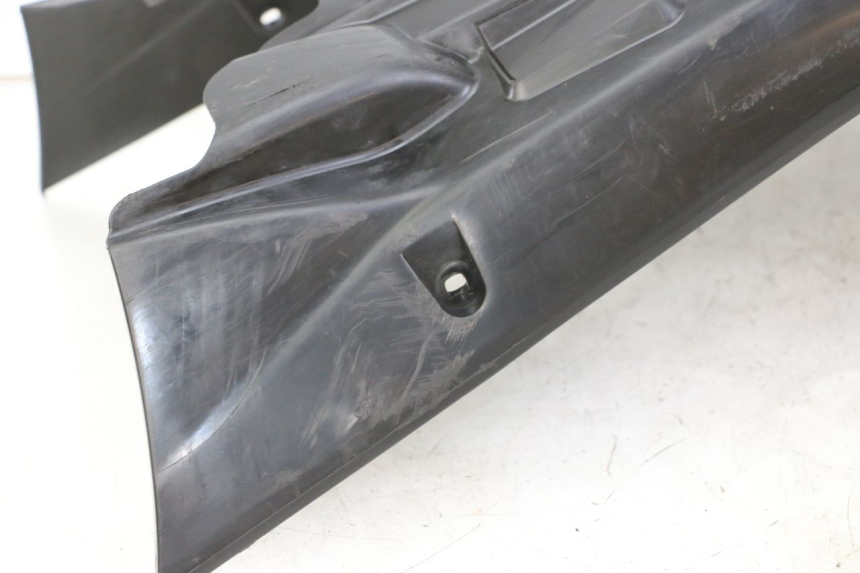 photo de FIANCHETTI INFERIORE MBK BOOSTER SPIRIT NAKED 50 (2004 - 2017) - Stato della superficie e materiale