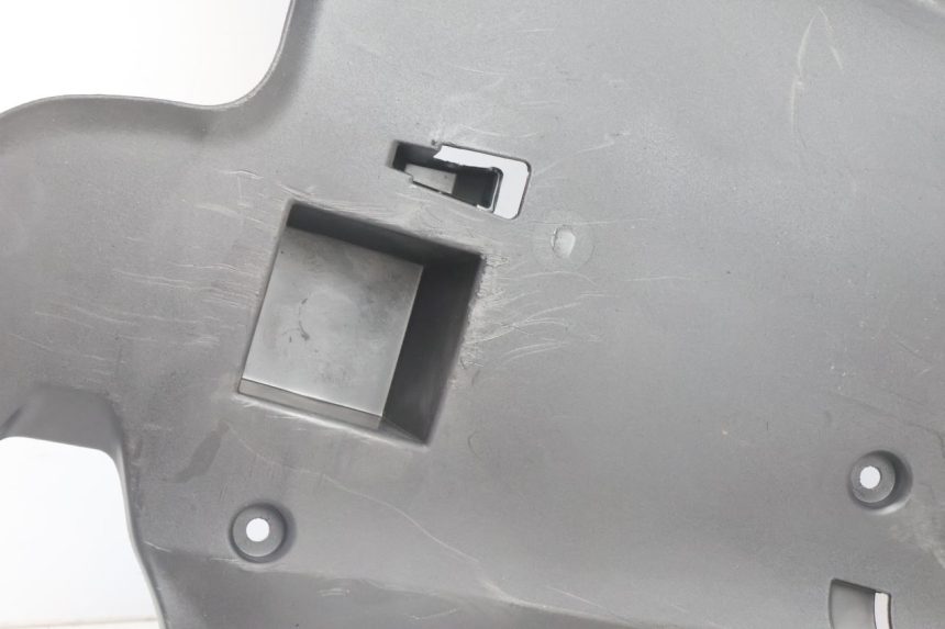 photo de SOTTOPEDANA YAMAHA N-MAX NMAX 125 (2021 - 2024) - Altra angolazione