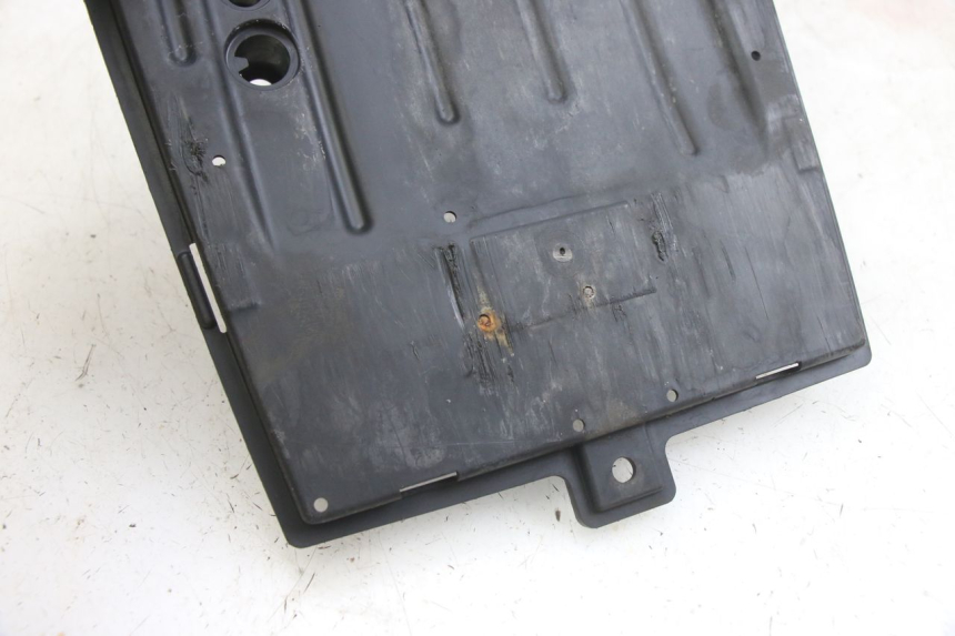 photo de FIANCHETTI INFERIORE HONDA PCX (JF47) 125 (2012 - 2013) - Dettaglio del componente