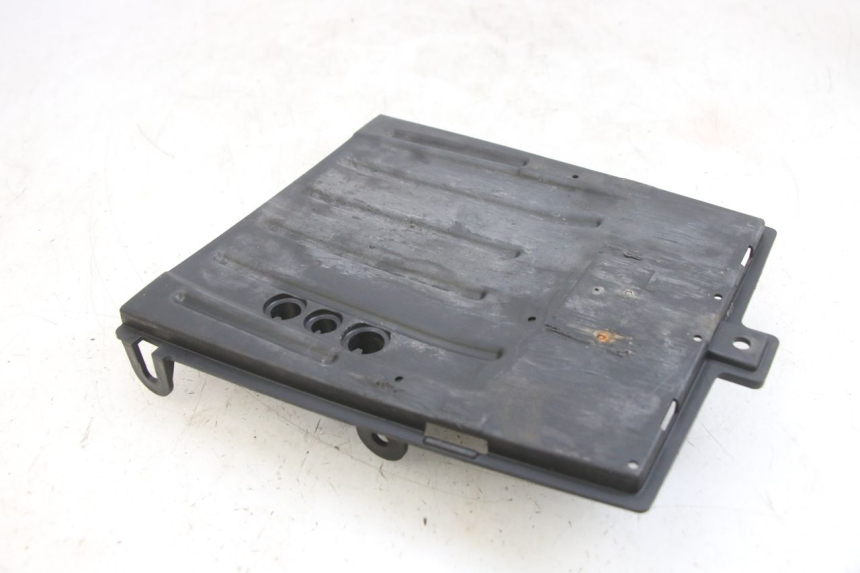 photo de FIANCHETTI INFERIORE HONDA PCX (JF47) 125 (2012 - 2013) - Zoom sullo stato d'uso