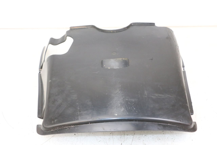 photo de SOTTOPEDANA PEUGEOT BELVILLE 125 (2017 - 2021) - Altra angolazione