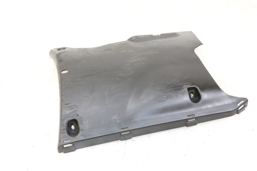 photo de SOTTOPEDANA PEUGEOT STREETZONE 4T 50 (2018 - 2023) - Primo piano tecnico