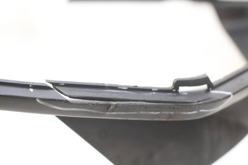 photo de FIANCHETTI INFERIORE PEUGEOT SATELIS COMPRESSOR K15 125 (2006 - 2009) - Altra angolazione