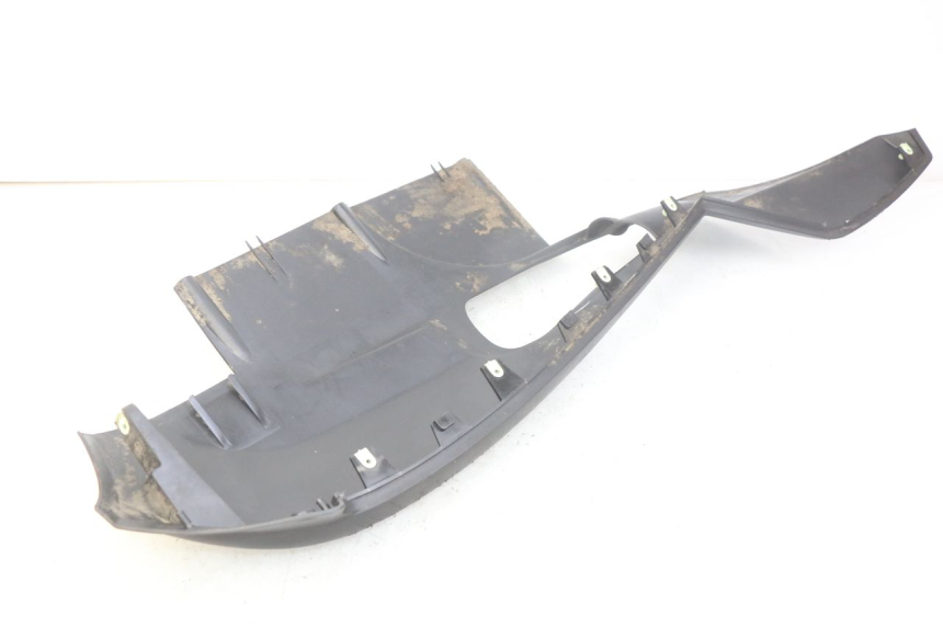 photo de FIANCHETTI INFERIORE PEUGEOT SATELIS 125 (2006 - 2009) - Stato della superficie e materiale