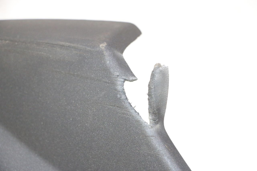 photo de SOTTOPEDANA PEUGEOT SATELIS 125 (2013 - 2018) - Stato della superficie e materiale