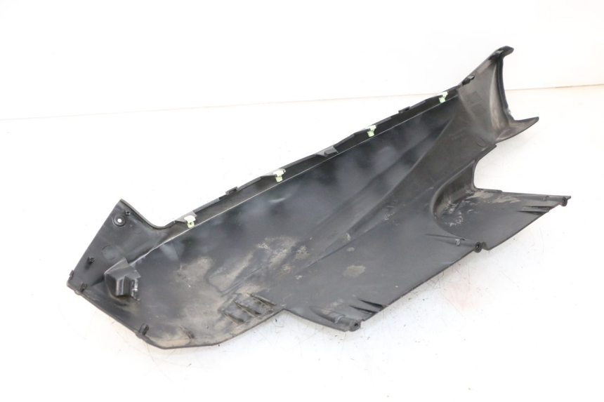 photo de SOTTOPEDANA PEUGEOT SATELIS 125 (2013 - 2018) - Zoom sui componenti