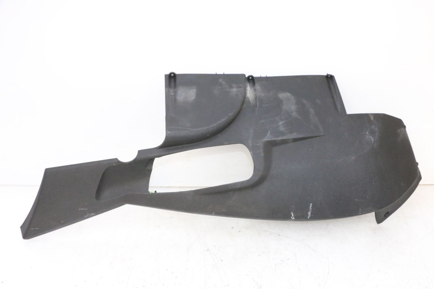 photo de SOTTOPEDANA PEUGEOT SATELIS 125 (2013 - 2018) - Primo piano tecnico