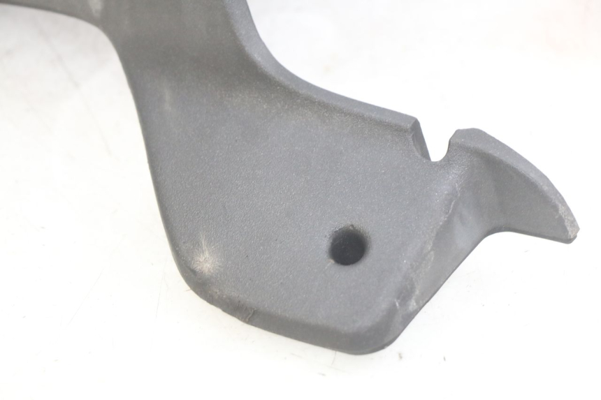 photo de FIANCHETTI INFERIORE APRILIA SCARABEO LIGHT 125 (2007 - 2011) - Primo piano ad alta risoluzione